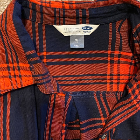 Old Navy flannel - Picture 2 of 4